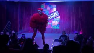 Dylan Summers  Out Of Time by Slayyyter lip sync performance at Vitraux Club [upl. by Box]