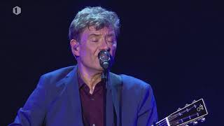 Bart Peeters Deluxe live in de Lotto Arena  Tot je weer van me Houdt [upl. by Tal]