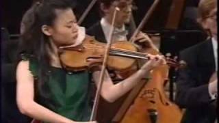 Midori Goto五嶋 みどりPlays Tchaikovsky Violin Concerto in D Major Op 35 [upl. by Nahtaneoj]