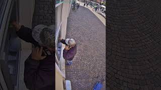 Overvågningsvideo med mand mistænkt i bankbudssag Ringkøbing 120924 [upl. by Atiz]