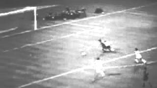 George Best Goal  Sport Lisboa e Benfica 1 Manchester United 4  1968 European Cup Final [upl. by Cock]