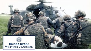 Jobporträt Rettungsassistentin im Sanitätsdienst der Bundeswehr [upl. by Brigette437]