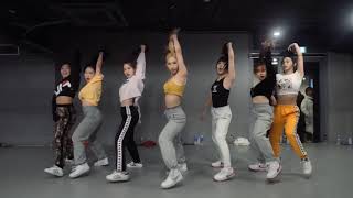 Mirrored 7 rings  Ariana Grande  Mina Myoung Choreography [upl. by Milburt]