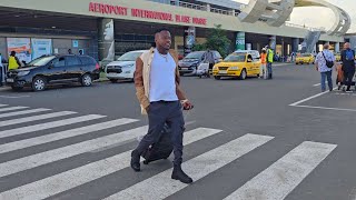 QUAND TU ARRIVES À L’AÉROPORT DE DAKAR [upl. by Sonny861]