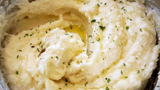 THE BEST CREAMY MASHED POTATOES EVER  MAKE THIS FOR YOUR THANKSGIVING DINNER  SO EASY [upl. by Tanaka281]