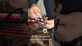 Cambio de pastillas frenos Shimano XT [upl. by Anitnatsnok]