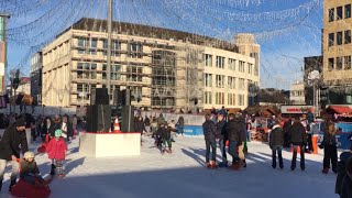 VLOG Essener Wintertraum  Eislaufbahn auf dem Kennedyplatz [upl. by Tavey]