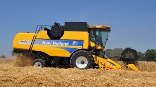 New Holland CSX 7070  wintergerst dorsen [upl. by Arta]