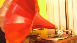 HMV gramophone Model 32 [upl. by Carlynne648]