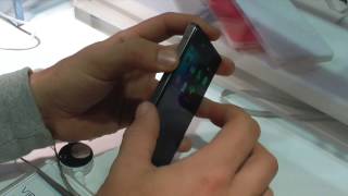 Lenovo Vibe Shot и Lenovo Pocket Projector на MWC2015 [upl. by Rianon96]