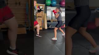 boks bialystok trening sport fighter ragnarokbialystok padwork gym girl [upl. by Aisatan]