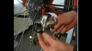 Bike4travel achterderailleur afstellen [upl. by Rosanna]