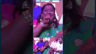 மேடையில் பாட்டு பாடி அசத்திய Singer Chinnaponnu shorts [upl. by Airamasor41]