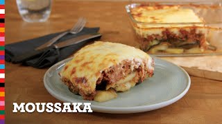 Moussaka  Gezond recept  Favorieten gezonde stijl  Voedingscentrum [upl. by Llevol692]