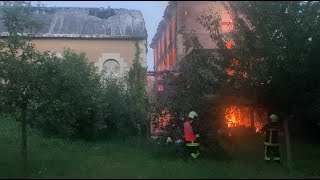 Châtellerault  le moulin du Bien Nourri détruit par un incendie [upl. by Ahsinehs834]