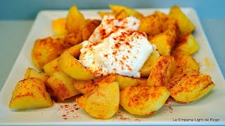 Patatas Bravas en 10 minutos con Alioli Casero Exprés Receta Fácil y Rápida [upl. by Fasta]