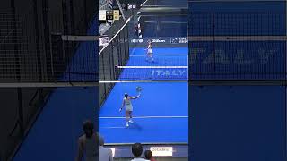 TAKE A LOOK AT THIS DEFENSE 🤯🤯 Padel Highlights bestofpadel [upl. by Ereynihc]