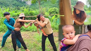 Single mother  Carrying palm leaves to set up a kitchen the policemans lover came [upl. by Yroc]