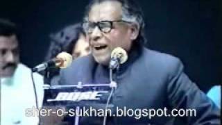 Khumar Barabankvi Mushaira Husn Jab Meherban Ho to Kya Kijiye [upl. by Huberty]