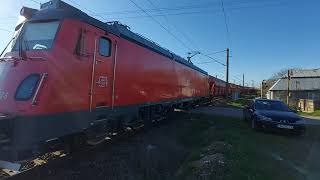 The new TransMontana 052 electric locomotive of DB Cargo Romania in Timișoara [upl. by Brunella393]