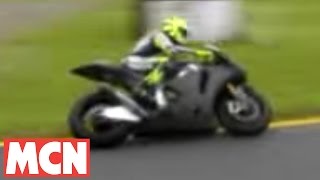 Valentino Rossi tests 2008 Yamaha YZRM1 [upl. by Eras]