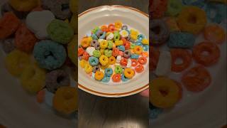 MY KIDS BREAKFAST FROOT LOOPS WITH MARSHMALLOW breakfast shorts short shortsvideo [upl. by Monda658]