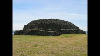 Des Pyramides en France [upl. by Anma758]