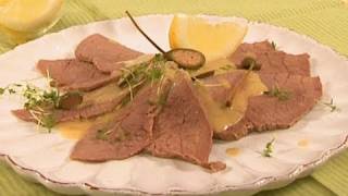 Rezept Vitello Tonnato  Italienische Vorspeise aus Kalbfleisch mit ThunfischMayonnaise serviert [upl. by Ambrosia]