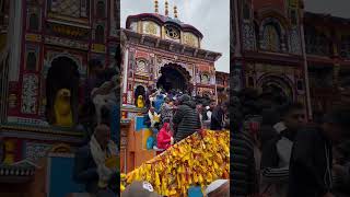 Today Badrinath darshan  kedarnath kedarnathtemple badrinath badrinathdham viralvideo shotes [upl. by Ennovyhc689]