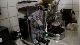 LA PAVONI Professional Lusso mit Milchaufschäumer [upl. by Roter]