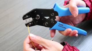 Crimping Pliers 28 20 AWG use [upl. by Jodie120]