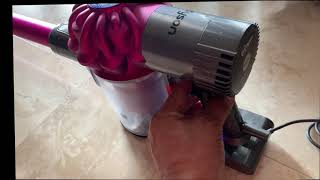 Dyson V6 Flashing Light and Pulsing [upl. by Otir]