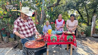 Antes de Que Termine el Año Paco Nos Prepara Unos Camarones a la Diabla Bien Sabrosos [upl. by Bastian883]