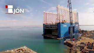 El dique flotante Kugira trabaja en las obras del Puerto de Barcelona  ACCIONA [upl. by Aruon]