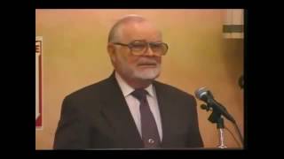 G Edward Griffin – The Quigley Formula [upl. by Ehpotsirhc]