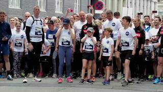 Royal Run 2019 Prinsesse Isabella og Josephine dansede før start [upl. by Nannoc64]