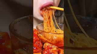 Korean fried chicken ➕ red oil rice noodles are so delicious 吃 半夜狠狠 korean asmr mukbang food [upl. by Calandria]