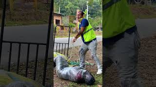 Dejo a su hermana en medio de la carretera para quedarse con todos sus bienes [upl. by Ahseile]