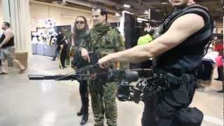 US Colonial Marine with M56 smart gun at Calgary Expo [upl. by Adran]