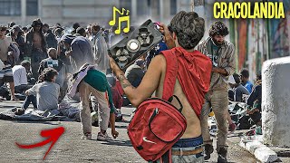 COLOQUEI A MÚSICA ILUSÂO “CRACOLÂNDIA” DENTRO DA CRACOLANDIA ‹‹ Me Arrependi ›› [upl. by Pish]