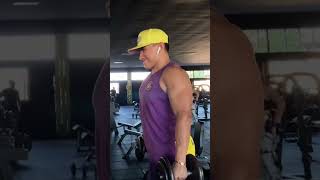 Martillo 💪 armworkout biceps bicepsworkout gym fitness gymmotivation motivation parati [upl. by Coben]