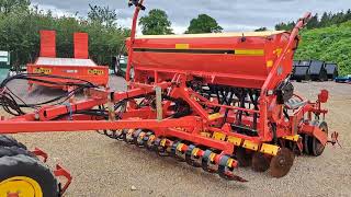 VADERSTAD CARRIER Drill 300 3 metre 2008 Trailed Seed Drill  Walkaround [upl. by Ecinev]