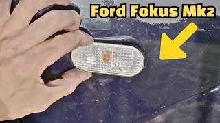 Wymiana Żarówki Kierunkowskazu Bocznego  Ford Focus Mk2 [upl. by Anaud]