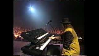 Toto  Live in Paris  Hold The Line  full extended version [upl. by Koralle]