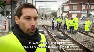 Nieuwe struikelmatten tegen onwettig spoorlopen [upl. by Jolene908]