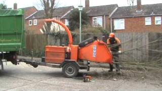 Timberwolf TW190TDHB 75quot woodchipper [upl. by Ahsiruam]