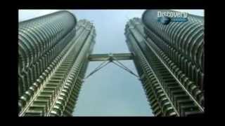 Engineering of Petronas Towers Skybridge HQ [upl. by Akimrehs]