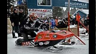 DRAG DE MOTONEIGE ANTIQUE BEAUCEVILLEQUEBEC 2013 [upl. by Almond783]