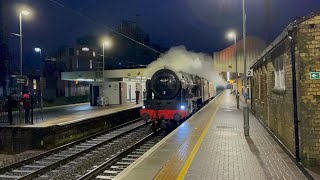 Trains at Warrington Bank Quay featuring 46100 Royal Scot [upl. by Dannie163]