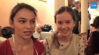 Atelier de cuisine française destiné aux jeunes Russes à Moscou [upl. by Neeluqcaj]